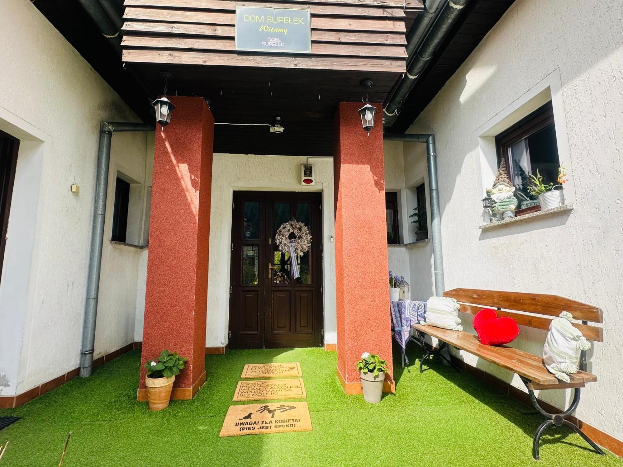 Dom Supelek Bed & Breakfast Duszniki Zdroj Luaran gambar