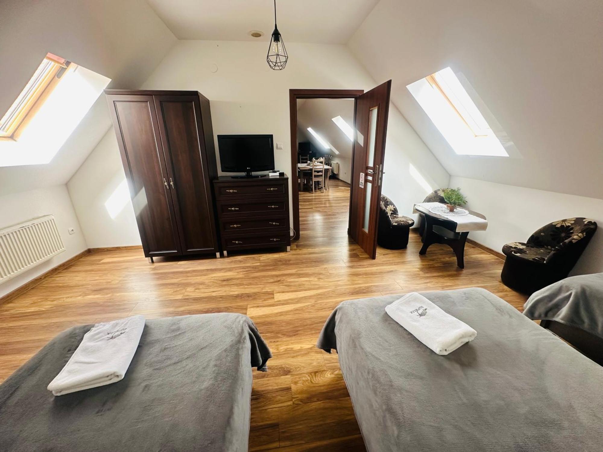 Dom Supelek Bed & Breakfast Duszniki Zdroj Luaran gambar